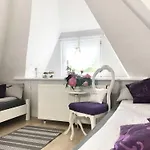 Reetdachkaten In Schuby, Ostsee * Dorphof