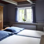 Reetdachkaten In Schuby, Ostsee Dorphof