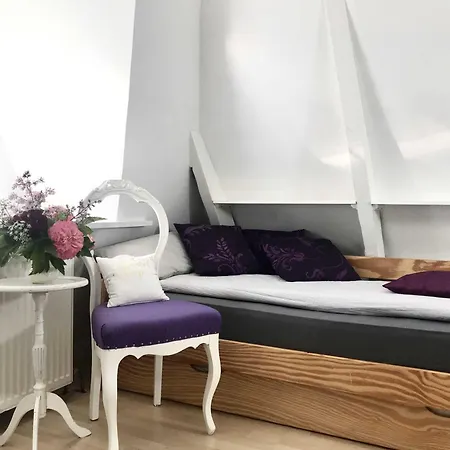 Semesterbostad Reetdachkaten In Schuby, Ostsee *